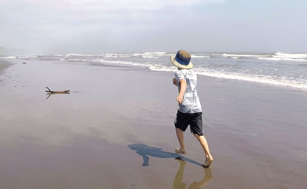 暑い日は「海」に決まり！ 涼を求めて十勝の海で遊ぶ（浦幌町厚内）